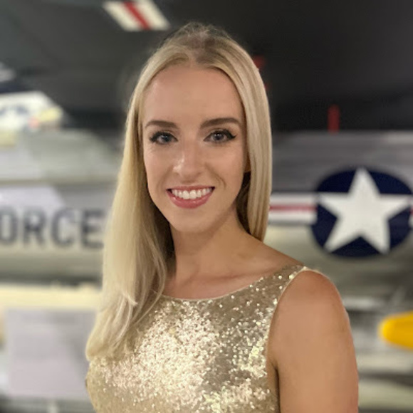 Meet your Posher, Stephanie - Picture 1 of 1